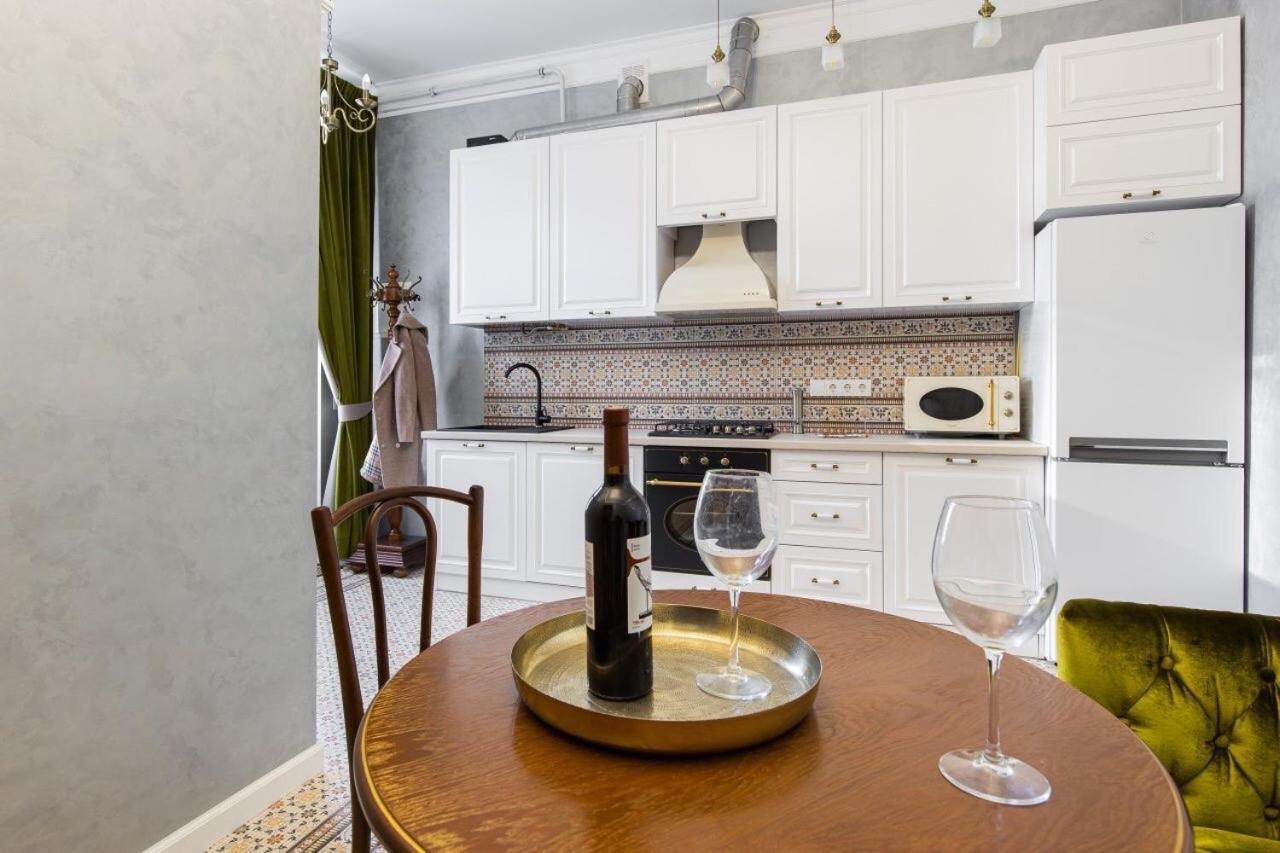 Apartment смольського, 6